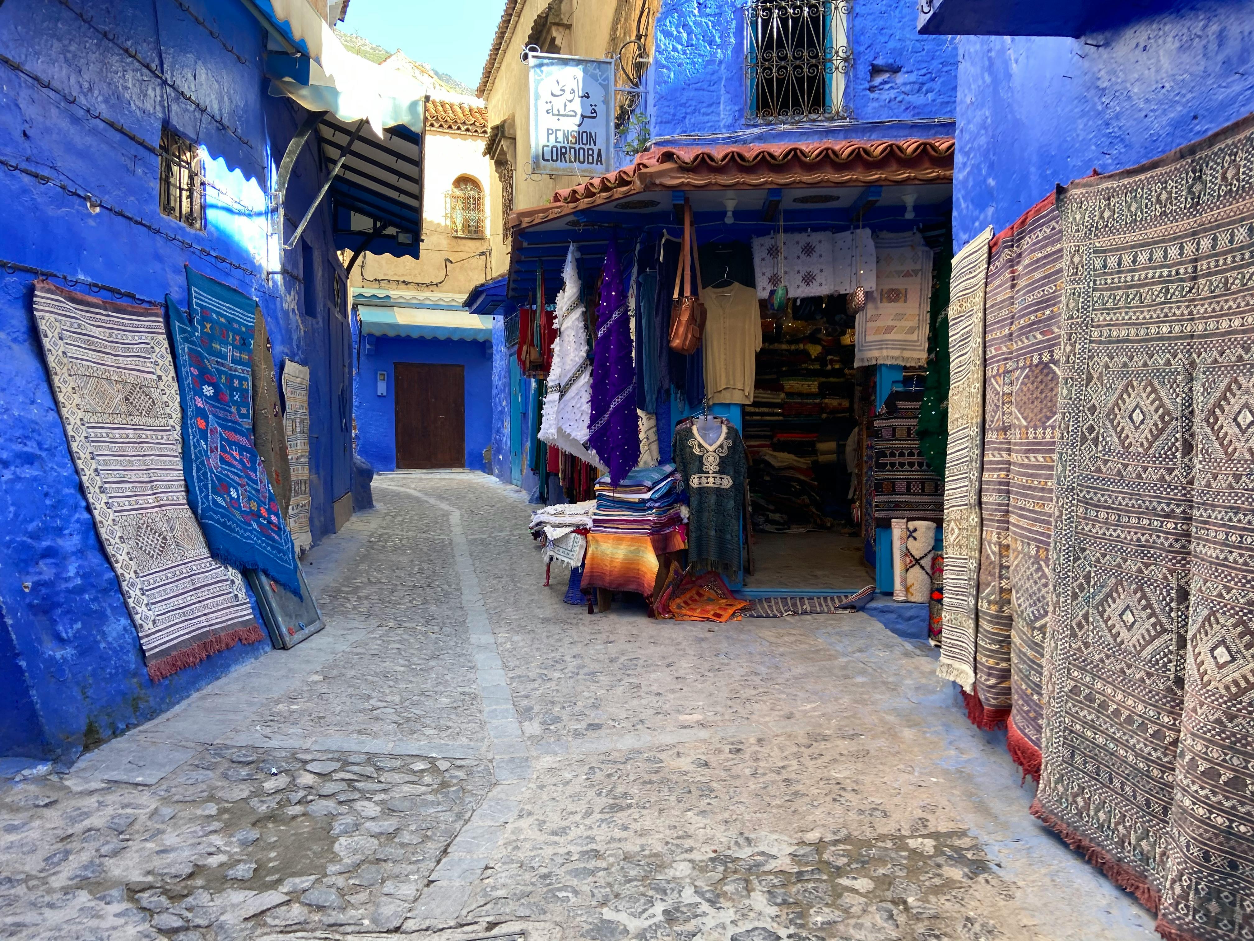 Descubre las Exclusivas Diferencias de Chefchaouen con Tour Bereber en el Norte de Marruecos