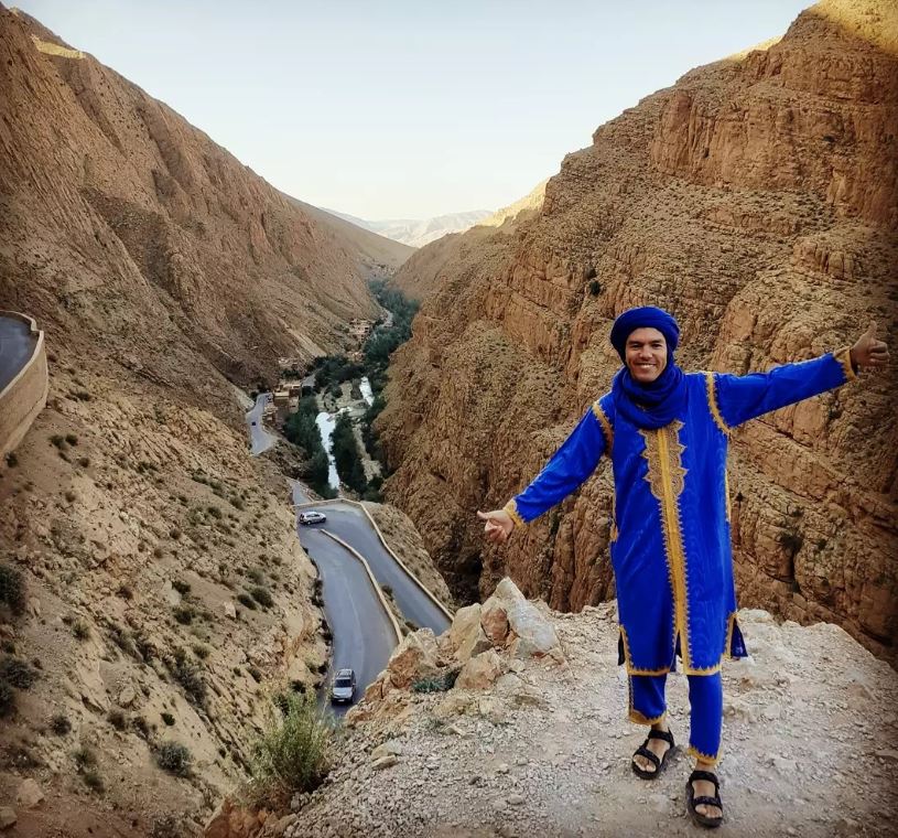 Descubre las fascinantes tradiciones de los guías locales en Erfoud con Tour Bereber, tu agencia de viajes en Marruecos